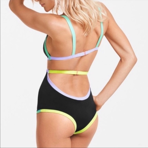 FINAL⬇️💕Cute💕VS Colorblock Monokini Swimsuit - Picture 2 of 6
